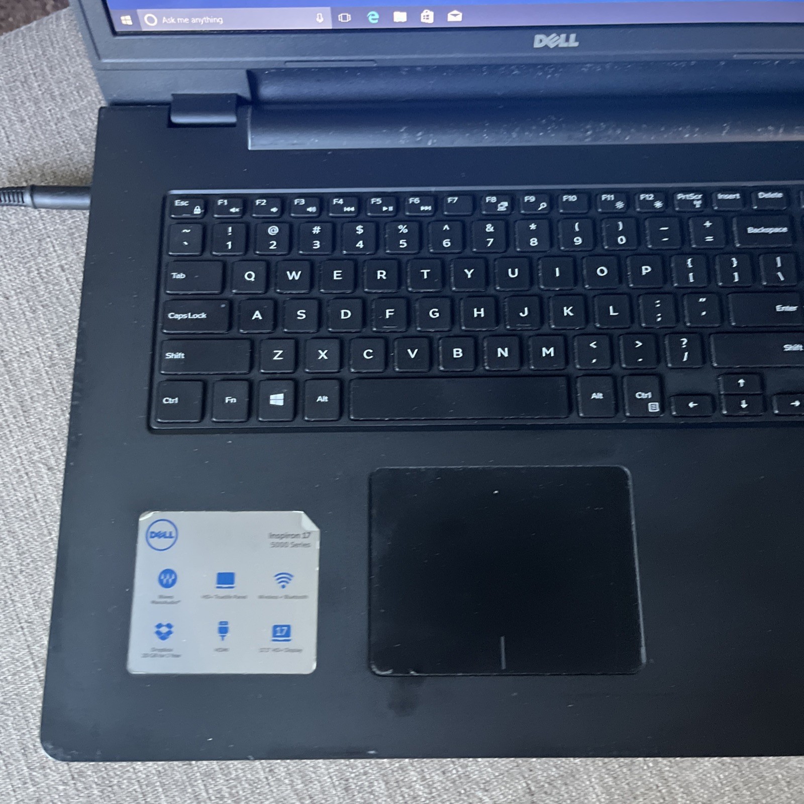 Dell P26e Laptop 17’ Intel(R) Corel(TM) i5-4210U CPU 1.70GHz 8.GB 1TB (READ)