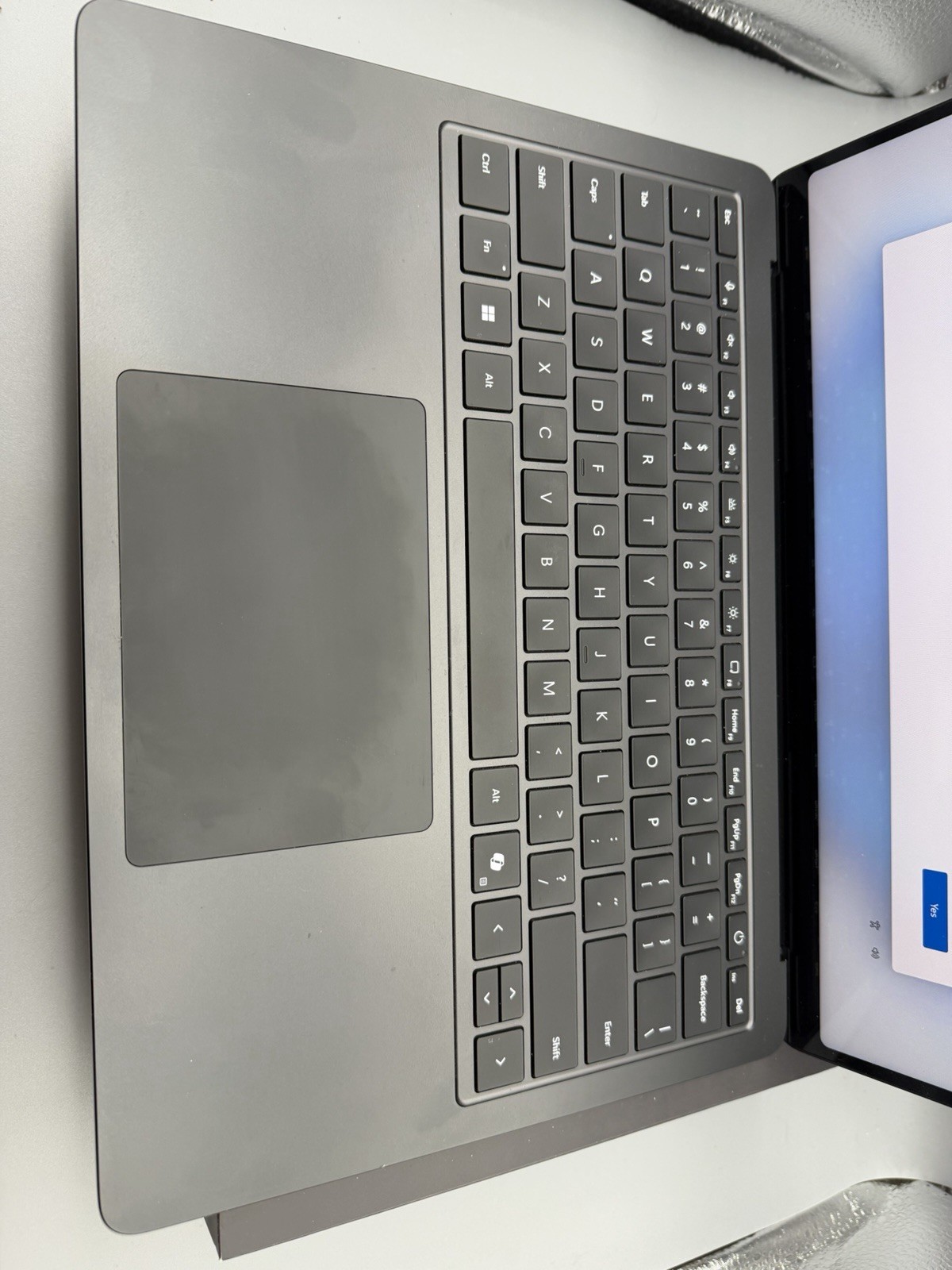 Microsoft Surface Laptop 7th 13.8″ Snapdragon X Elite 16GB Ram 1TB SSD Black