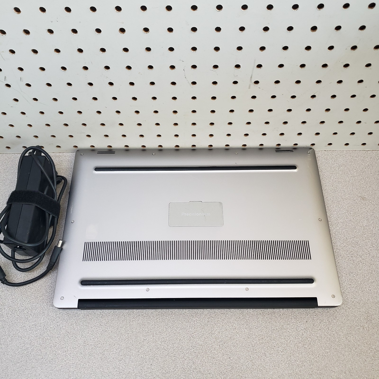 Dell Precision 5520 Touch . i5-7440HQ -16GB-512GB NVMe, WIN 11Pro, 2.80Ghz