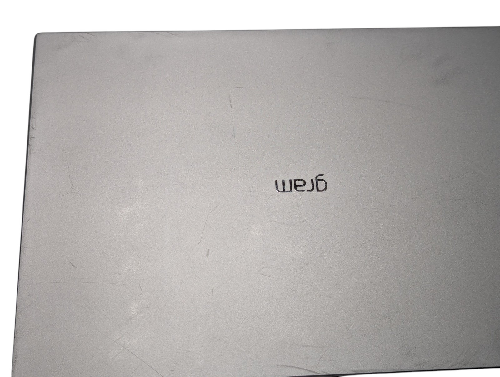 LG Gram 14ZT90P-G.AX33U1 i3-1115G4 3.00GHz 8GB RAM 256GB SSD Grade D