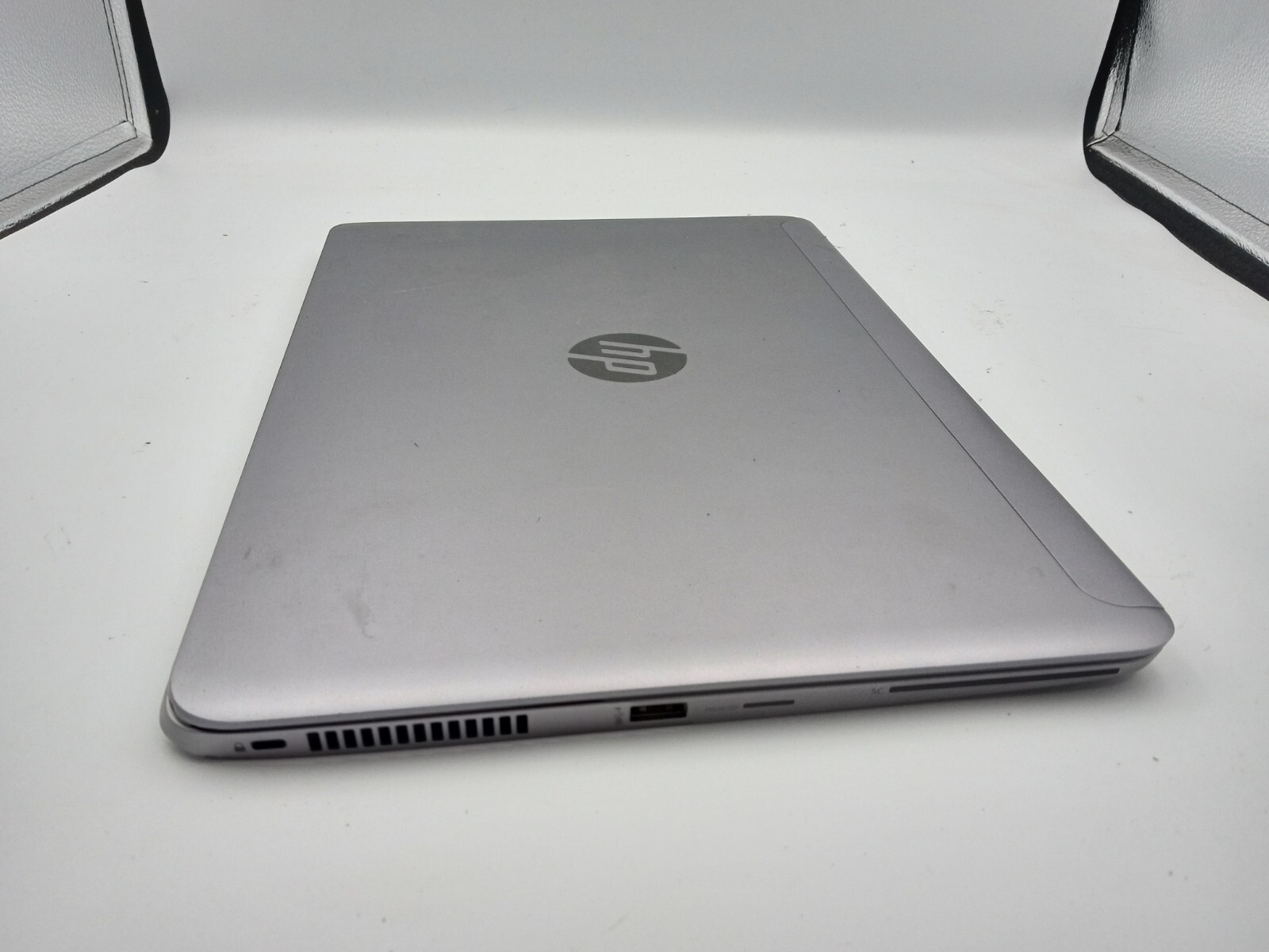 HP EliteBook 1040 G2 14″ Laptop Intel i7-5600U 4GB 128GB W10 – BAD BATTERY -RR