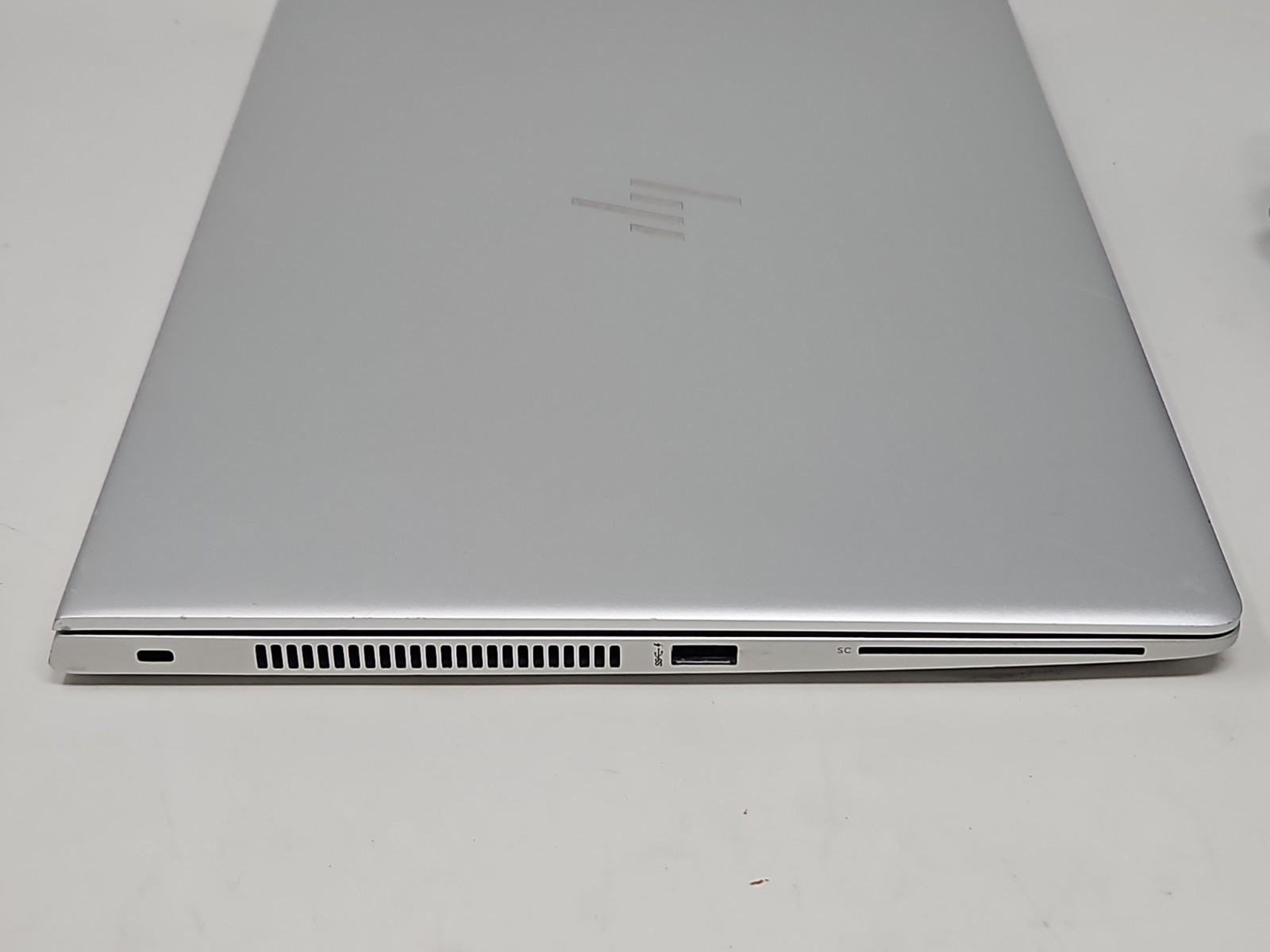 HP EliteBook 840 G6 14″ Laptop – i7-8665U 8GB RAM 250gb SSD Windows 10 Ac Adapte