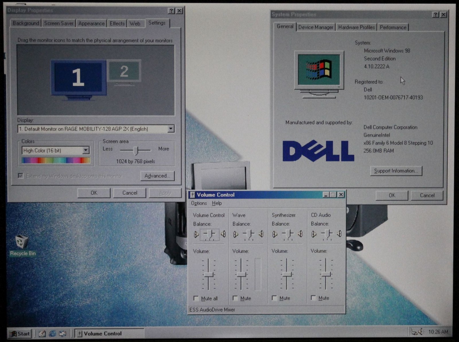 Dell Latitude C600 PP01L Laptop Windows 98se,40GB HD,256MB RAM,CD,Charger