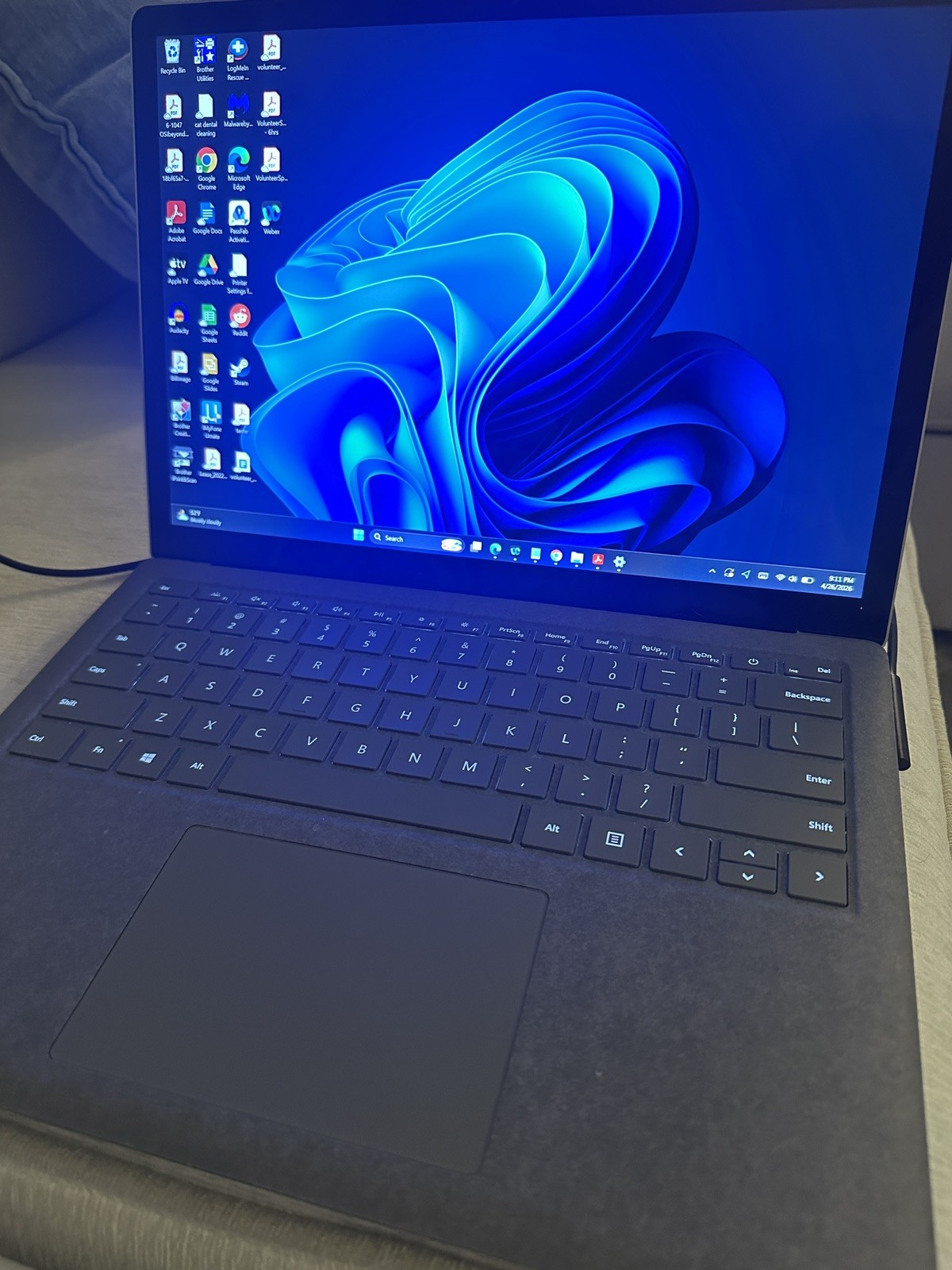 Microsoft Surface Laptop 4 13.5” i7 16GB 512GB Windows 11 Home + Charger – Great