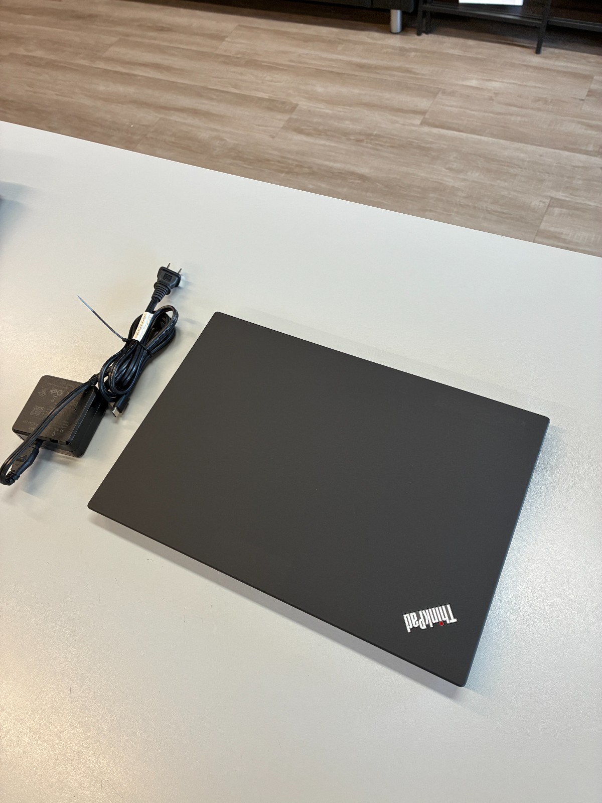 Lenovo ThinkPad T495: Screen 14″ / Ryzen 7 3700U / RAM 24Gb / SSD 512Gb / Win 11