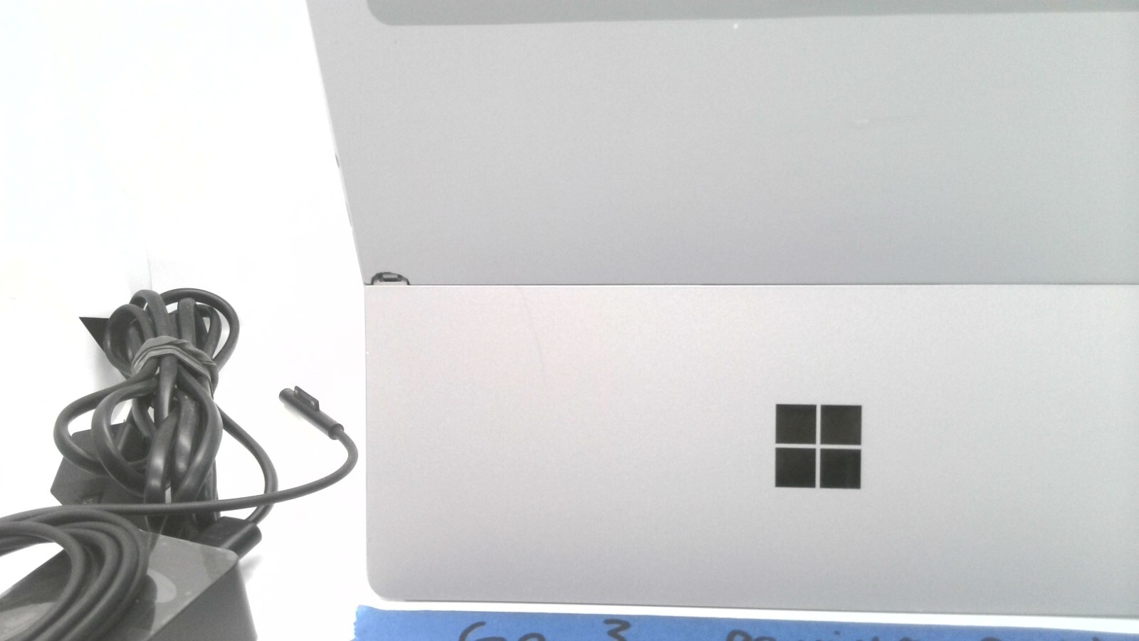 Microsoft Surface Go 3 – Pentium Gold 6500Y – 4GB Ram/ 64 GB eMMC – D Grade