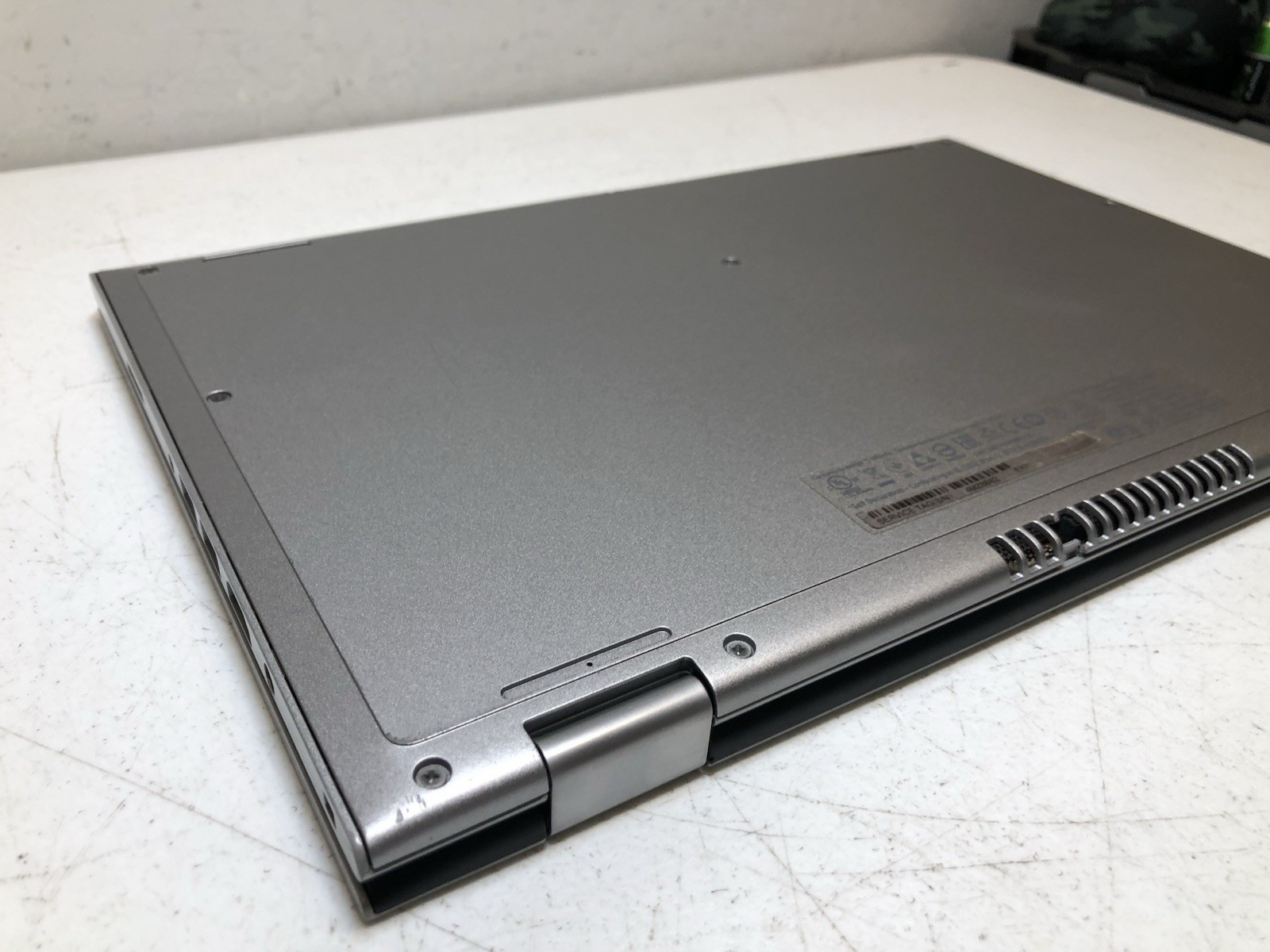 PLEASE READ. Dell Inspiron 13 7000 Series P57G 2-in-1 Intel Core i5 13.3″ Laptop