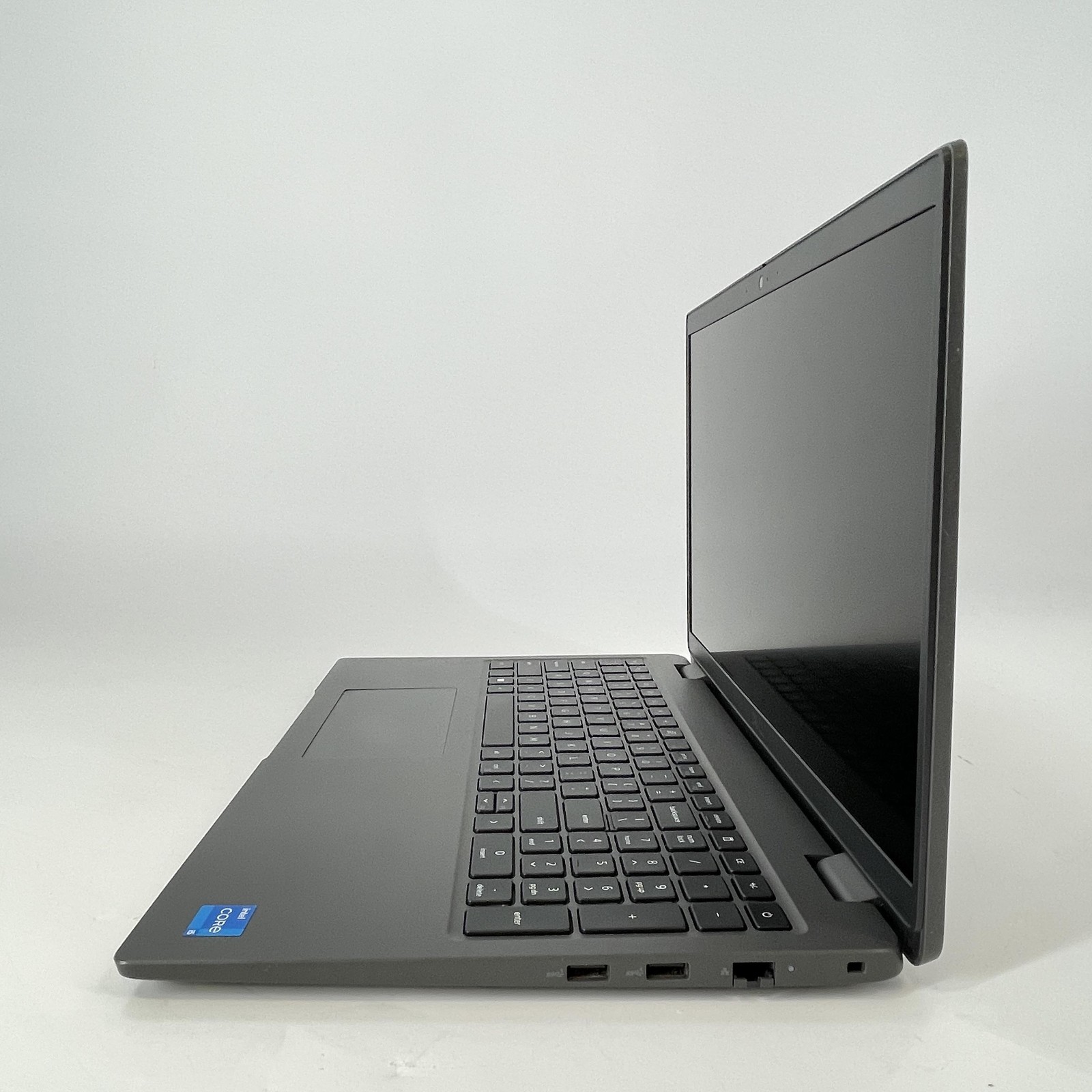 Dell Latitude 3540 15.6 Black FHD 1.3 GHz i5-1335U 16GB 256GB SSD – Good