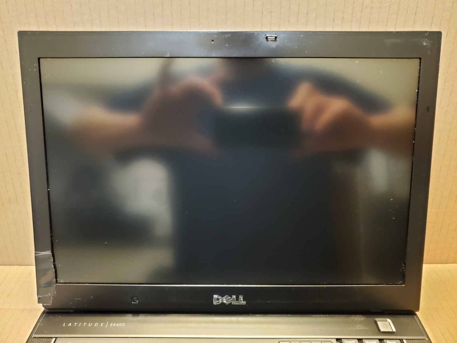 Dell Latitude E6400 Laptop 14″ Intel Core 2 Duo P8400 2.26GHz – Retro Gaming