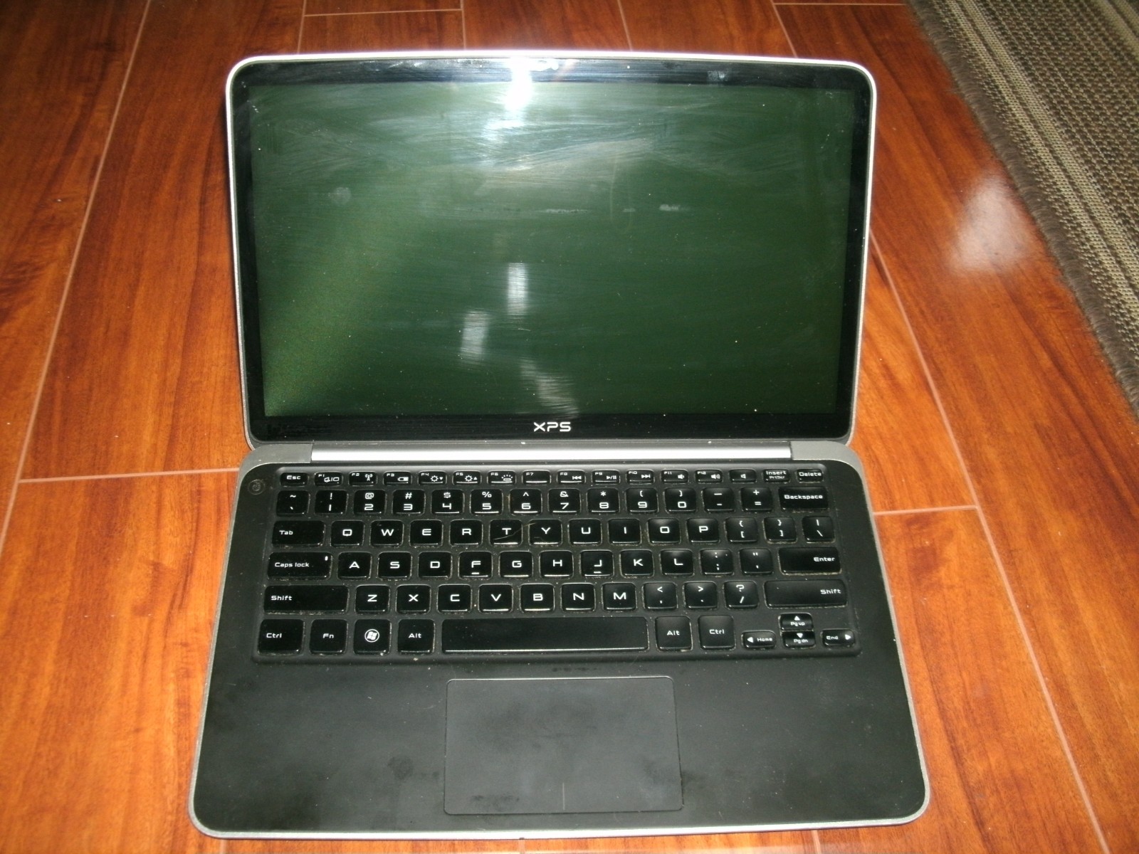 Dell XPS 13 L321X – HD – i5-2467M – 4GB RAM – 128GB SSD Windows 11 Home