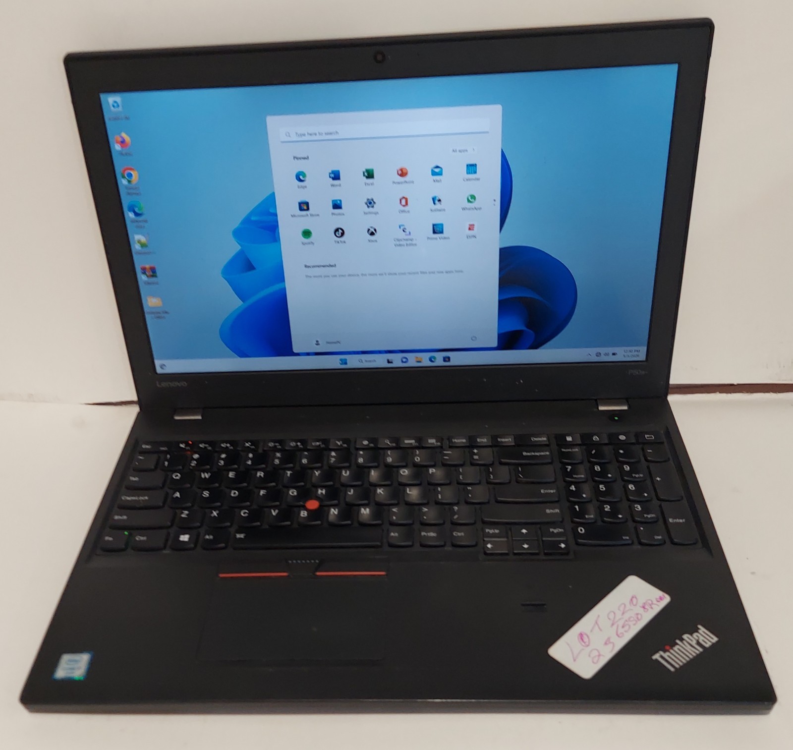 LENOVO THINKPAD P50s CORE i7 256 SSD 8 RAM GOOD CONDITION