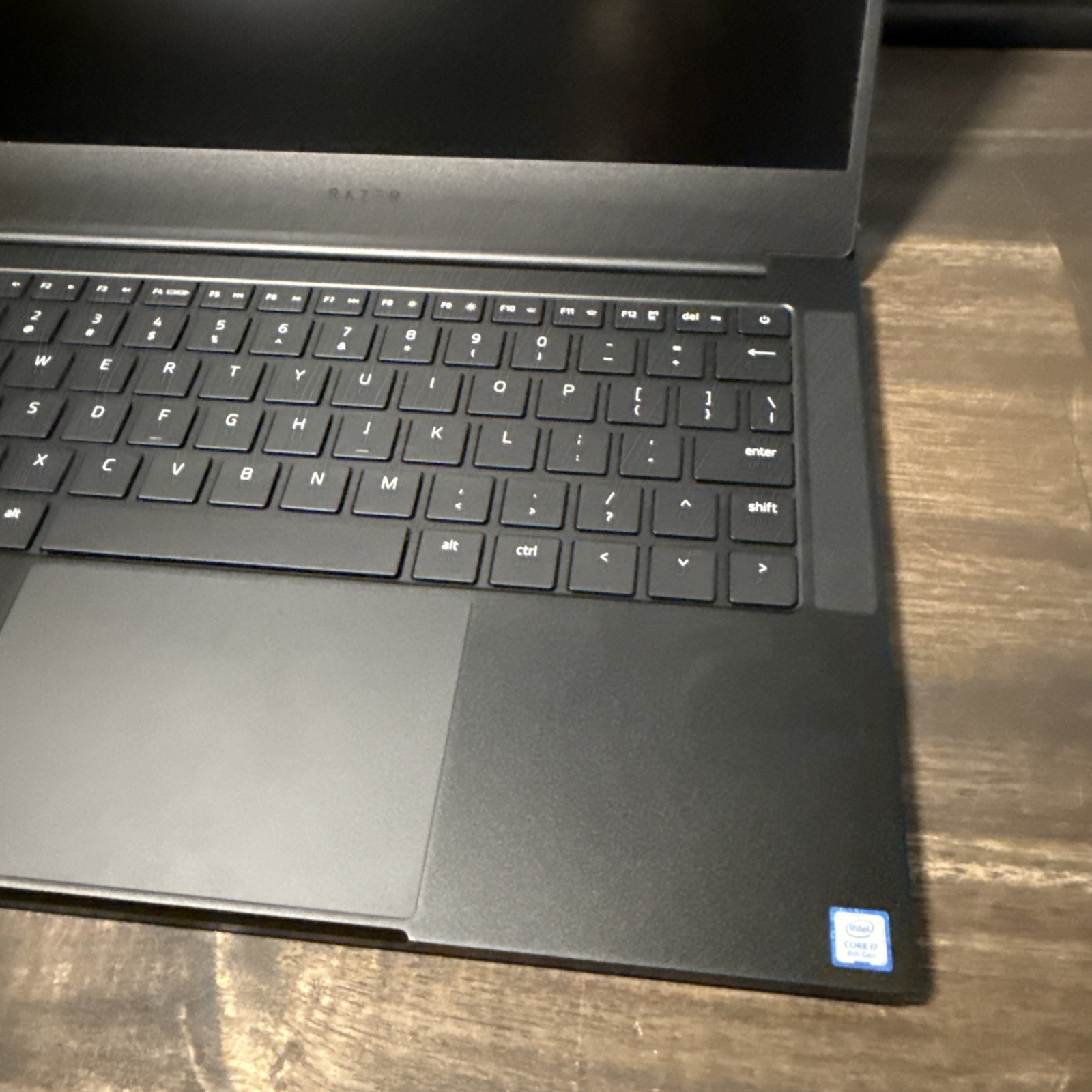 Razer Blade Stealth RZ09-0281 13.3″ i7-8565U 16GB RAM 500GB SSD GeForce MX150