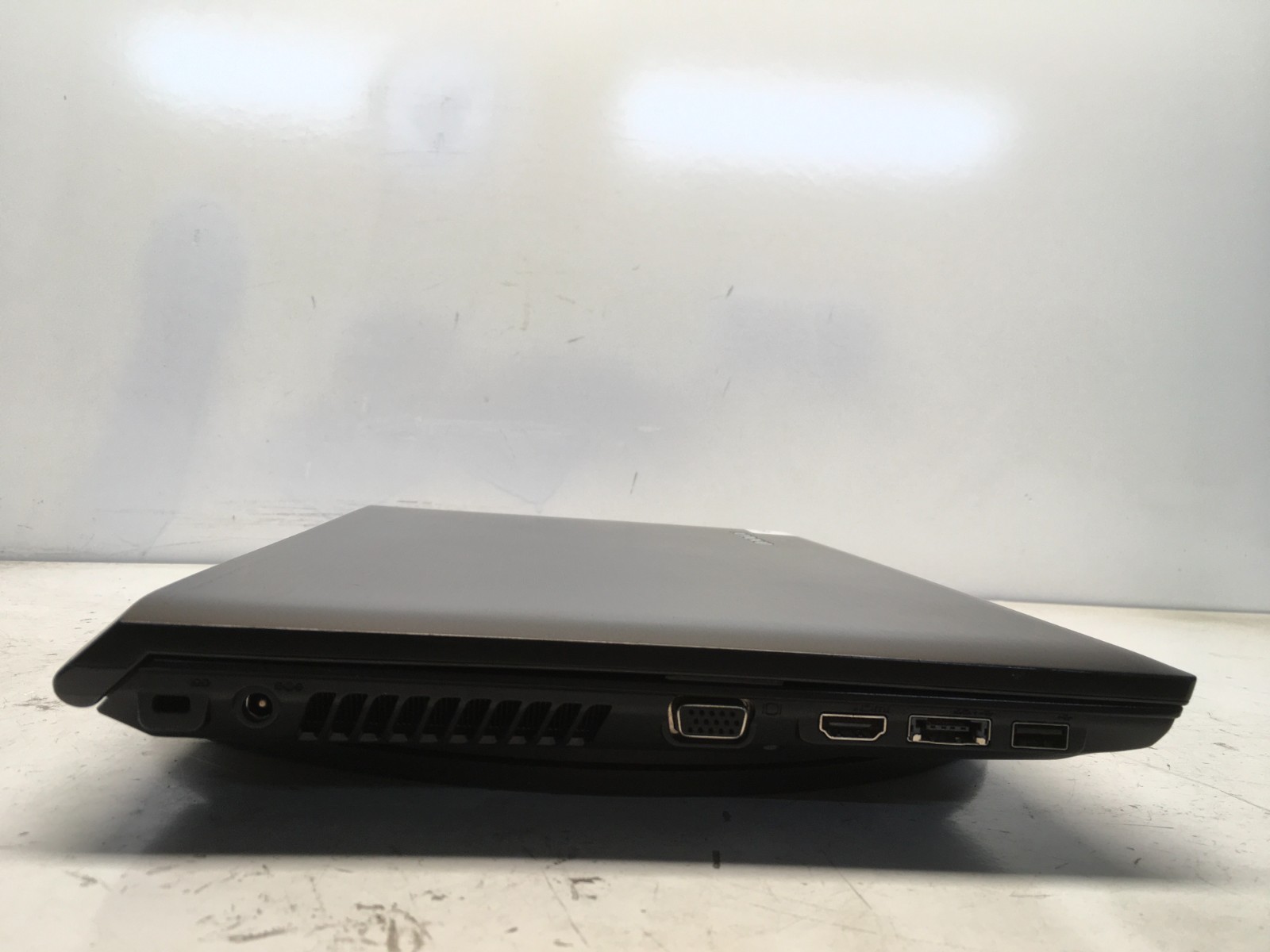 Lenovo B570 1068 Intel Pentium B950 2.1GHz 4 GB NO HDD