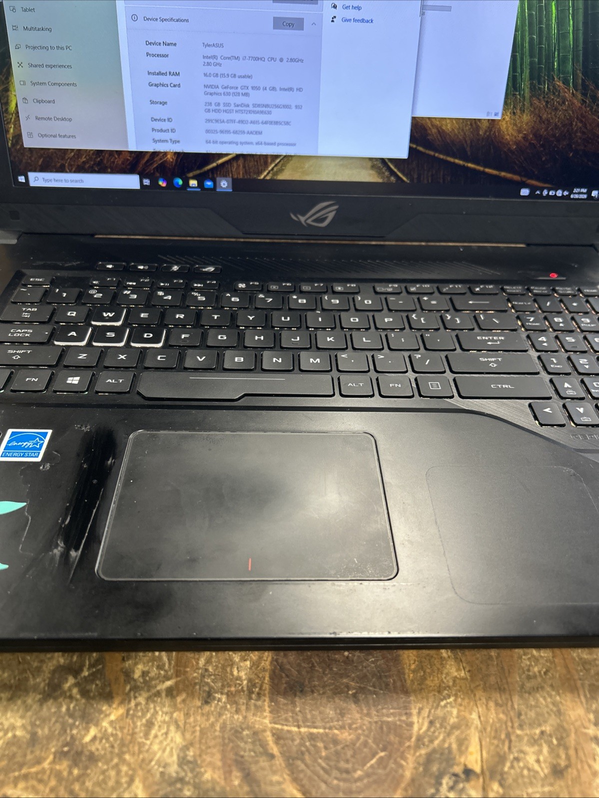 Asus ROG GL703V 17.3″ (256GB SSD + 1TB SSHD, Intel Core i7-7700HQ GTX 1050