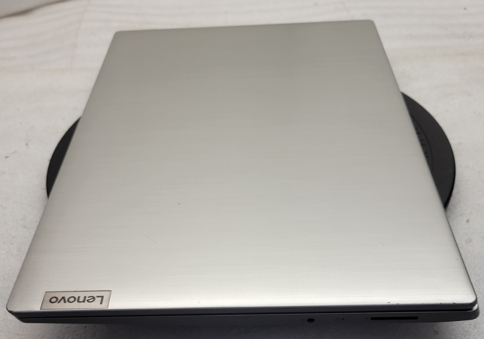 Lenovo IdeaPad 3 1511L05 i3-1005G1 1.20GHz 8GB DDR4 256GB NVMe NO OS/HDD