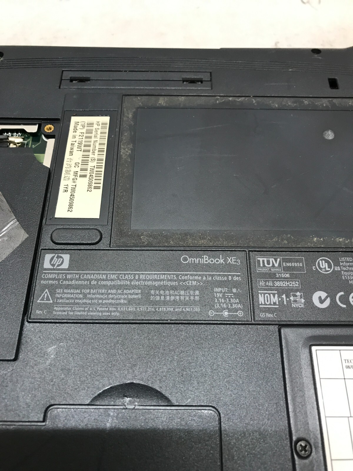 HP OmniBook XE3 F2119WT Intel Celeron 600MHz 640KB RAM NO HDD/OS *READ* AS IS DW