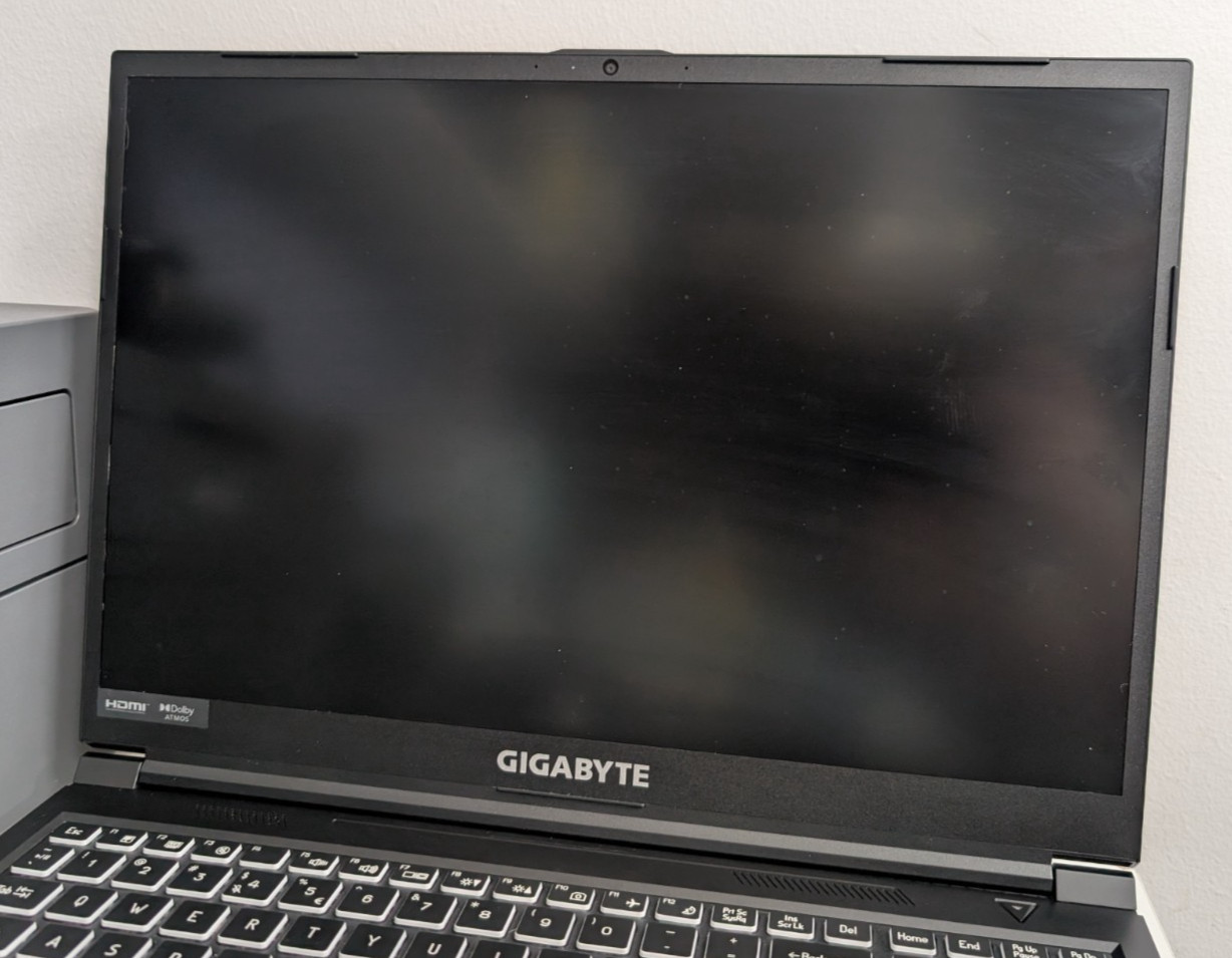 Gigabyte RC56 Notebook 32GB RAM i7-13620H 2.4GHz 1TB SSD 16″ GeForce RTX 4050