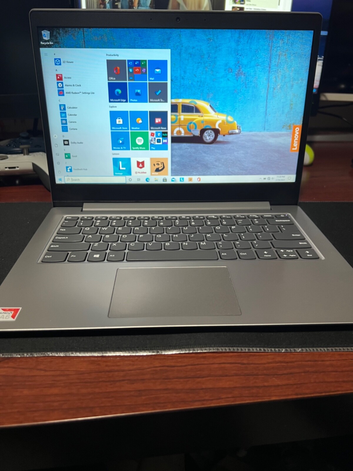 Lenovo Ideapad Slim 1-14AST-05 AMD A6-9220e RADEON R4 4GB RAM 64GB SSD Windows