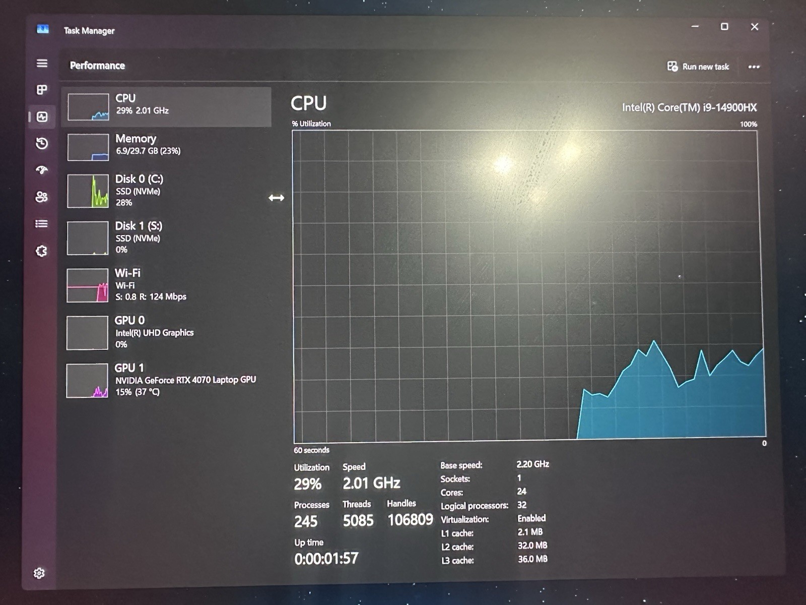 MSI Vector 17 HX A14V Gaming Laptop (i9-14900HX, RTX 4070, 32GB, 1TB SSD, 240Hz)