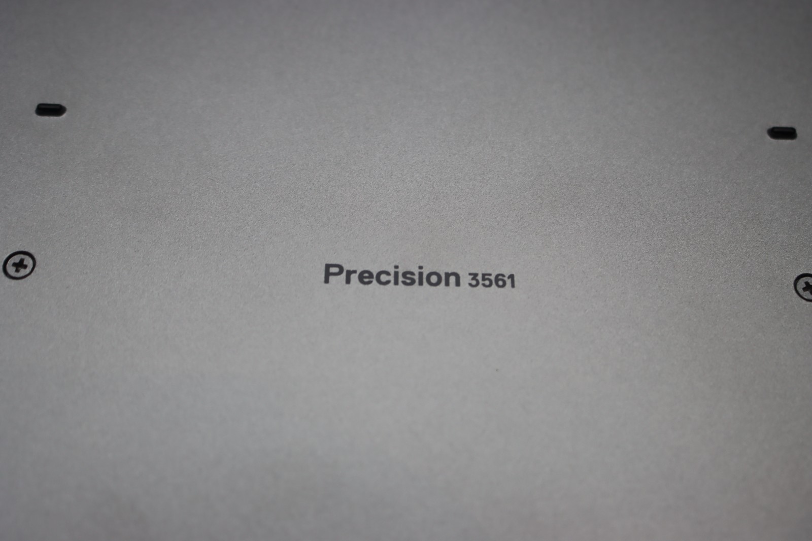 Dell Precision 3561 15.6″ (500GB SSD, Intel Core i7-11800H, 16GB RAM) NVIDIA