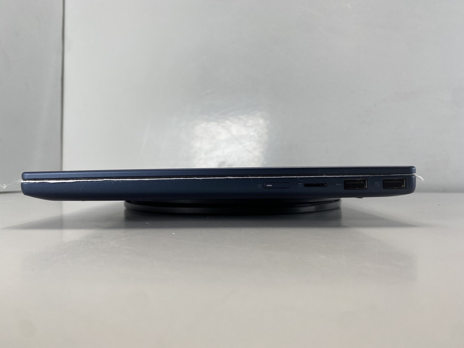 Lenovo Laptop Ideapad 5 2-in-1 14AGP11 14″ AMD Ryzen AI 7 445 1TB- Cosmic Blue