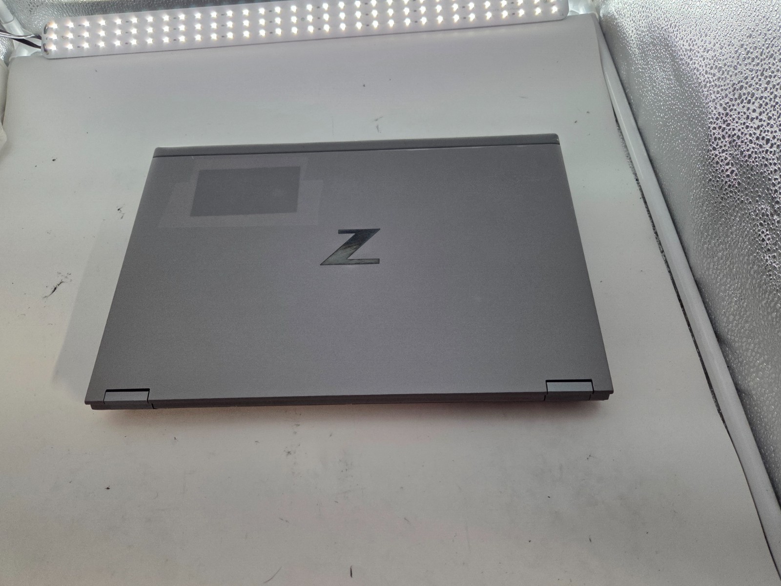 ZbookFuryG7 Gamer w/charger.Hybrid Gfx.i7-10850H(6Cores).16GB.256GB NVMe..15″FHD