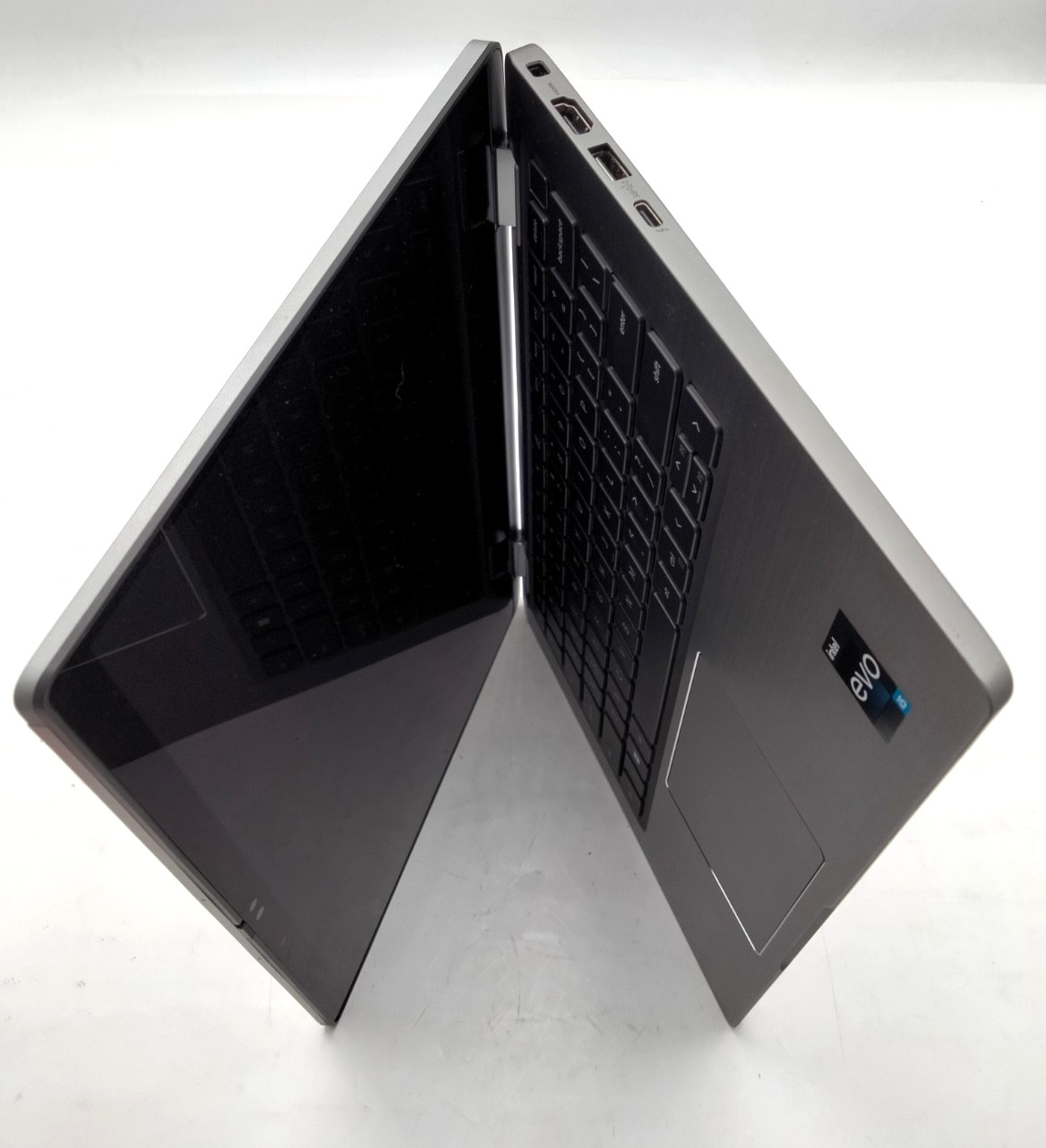 Dell Latitude 7330 i5-1235U 16GB RAM 256GB SSD Win 11 touch laptop