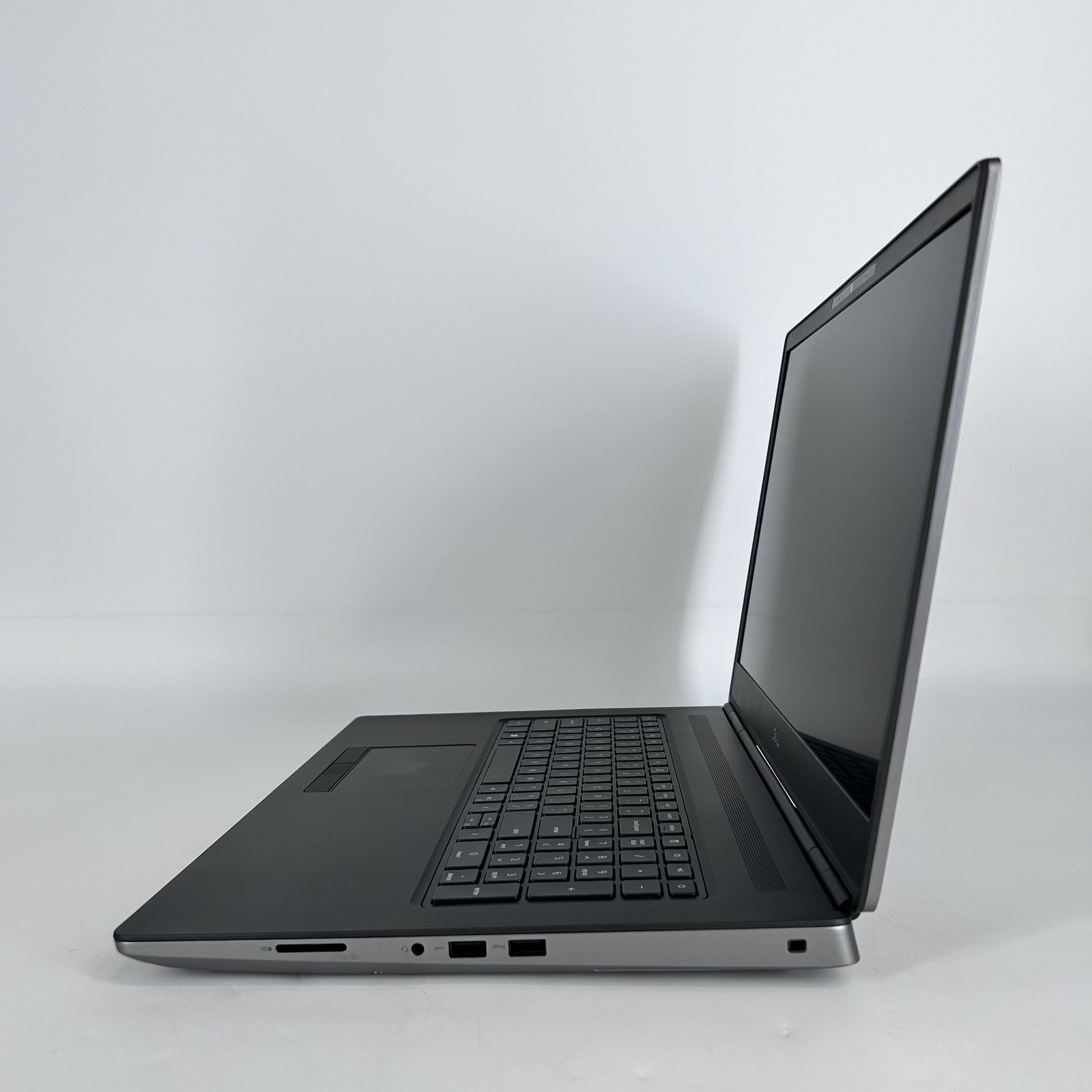 Dell Precision 7760 17 4K Xeon W-11855M 3.20GHz 32GB 2TB SSD RTX A3000 Very Good