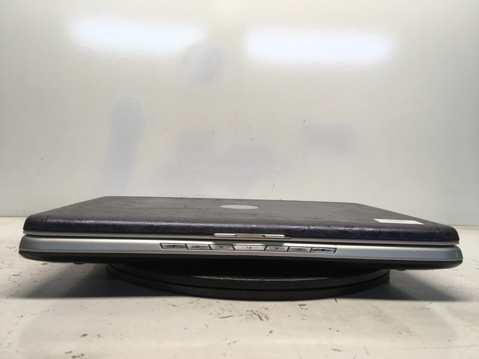 Dell Inspiron 1520 Intel Core 2 Duo 06FD 1.6GHz 2 GB NO HDD