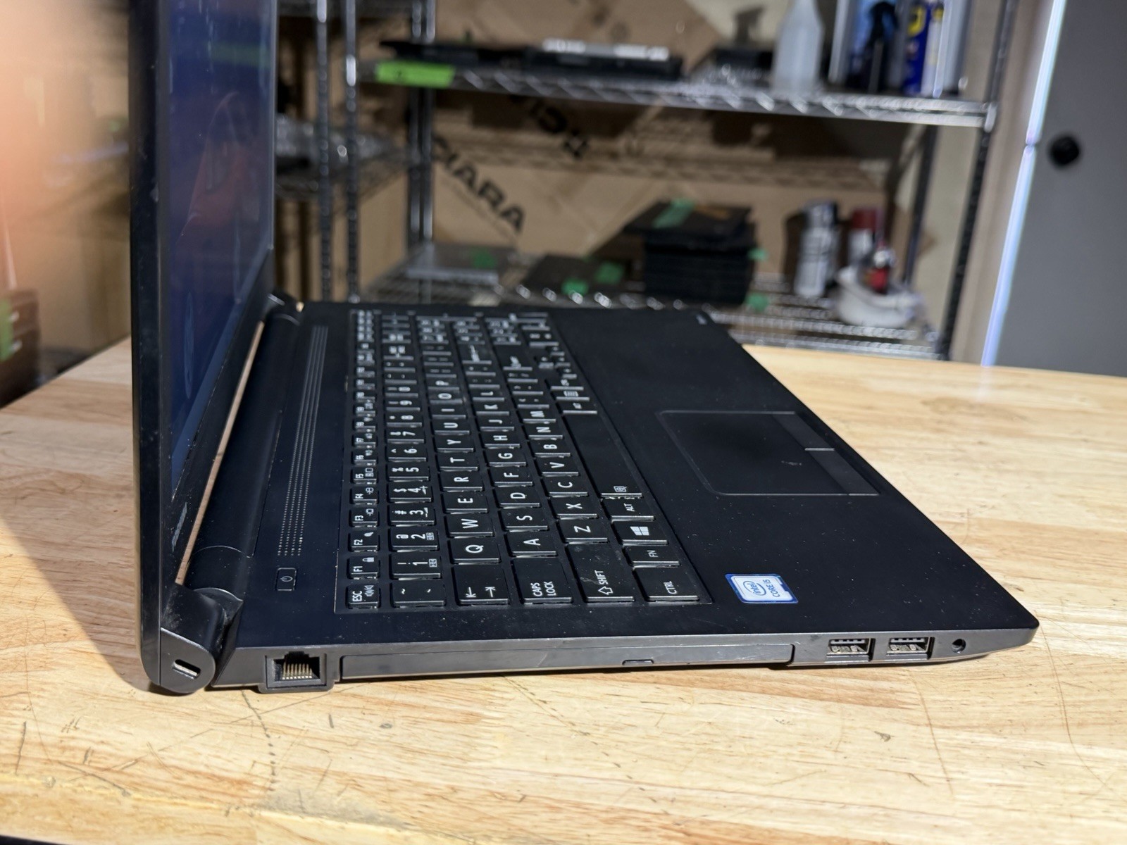 Toshiba Tecra C50-E Intel i5-8250U 16GB RAM 250GB SSD Win 11 Pro + LibreOffice