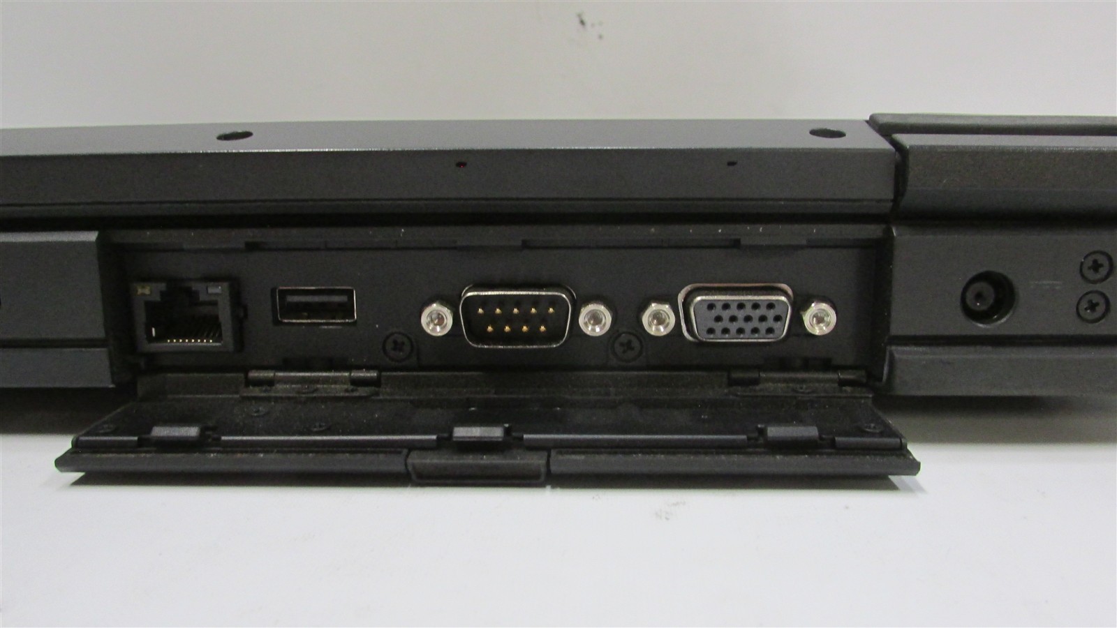 Dell Latitude 5414 i5-6300U 2.4GHz 8GB 192GB SSD 14″ W10P Touch BAD SPKRS NO BAT