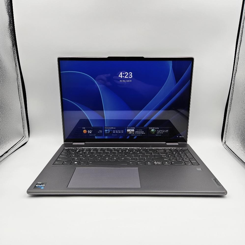 Lenovo Yoga 7 16IAH7 Laptop 2-in-1 16″ 2K Touch 1TB SSD 32GB DDR5 Intel Core i7
