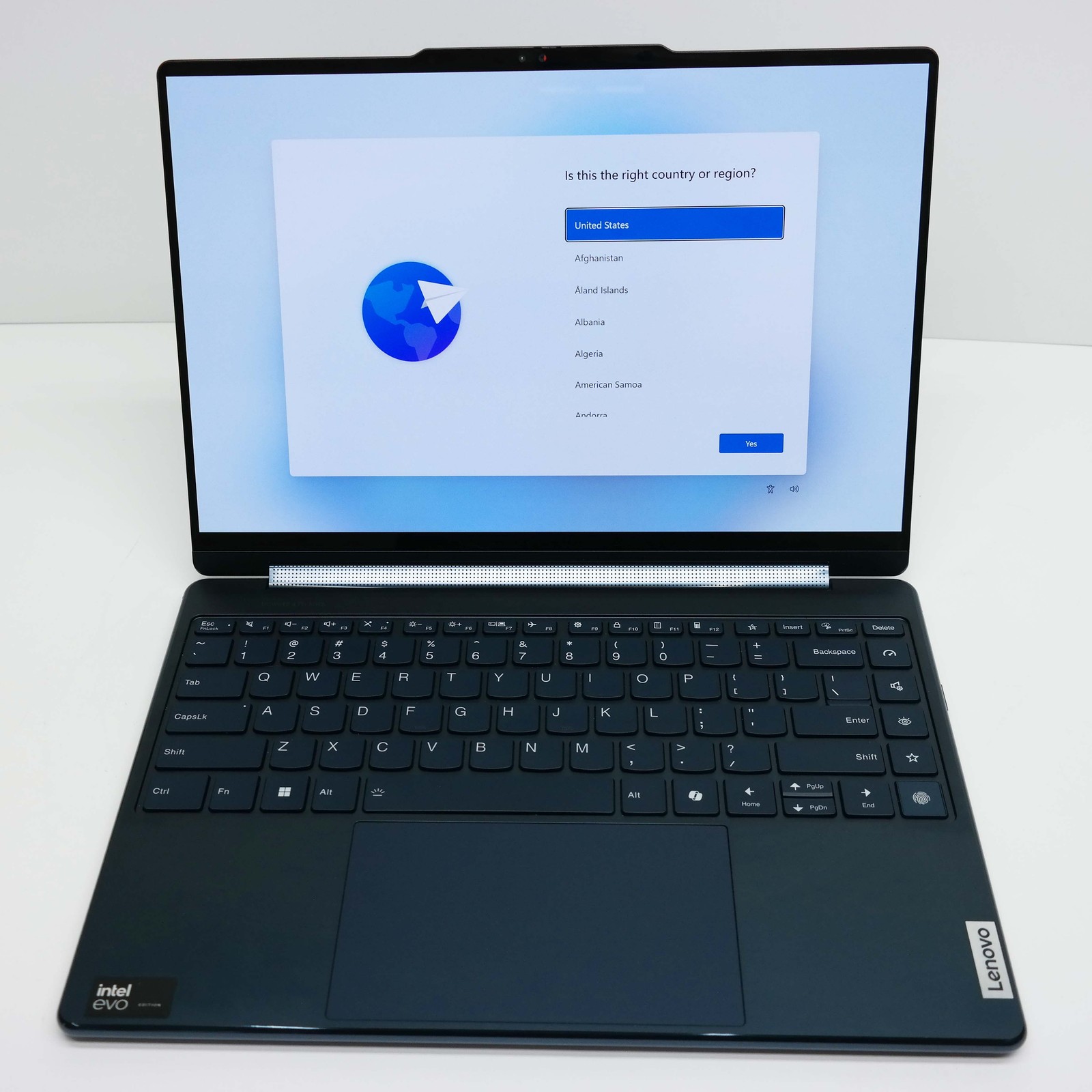 Lenovo Yoga 9i 14″ Core Ultra 7 155H 16GB 1TB SSD