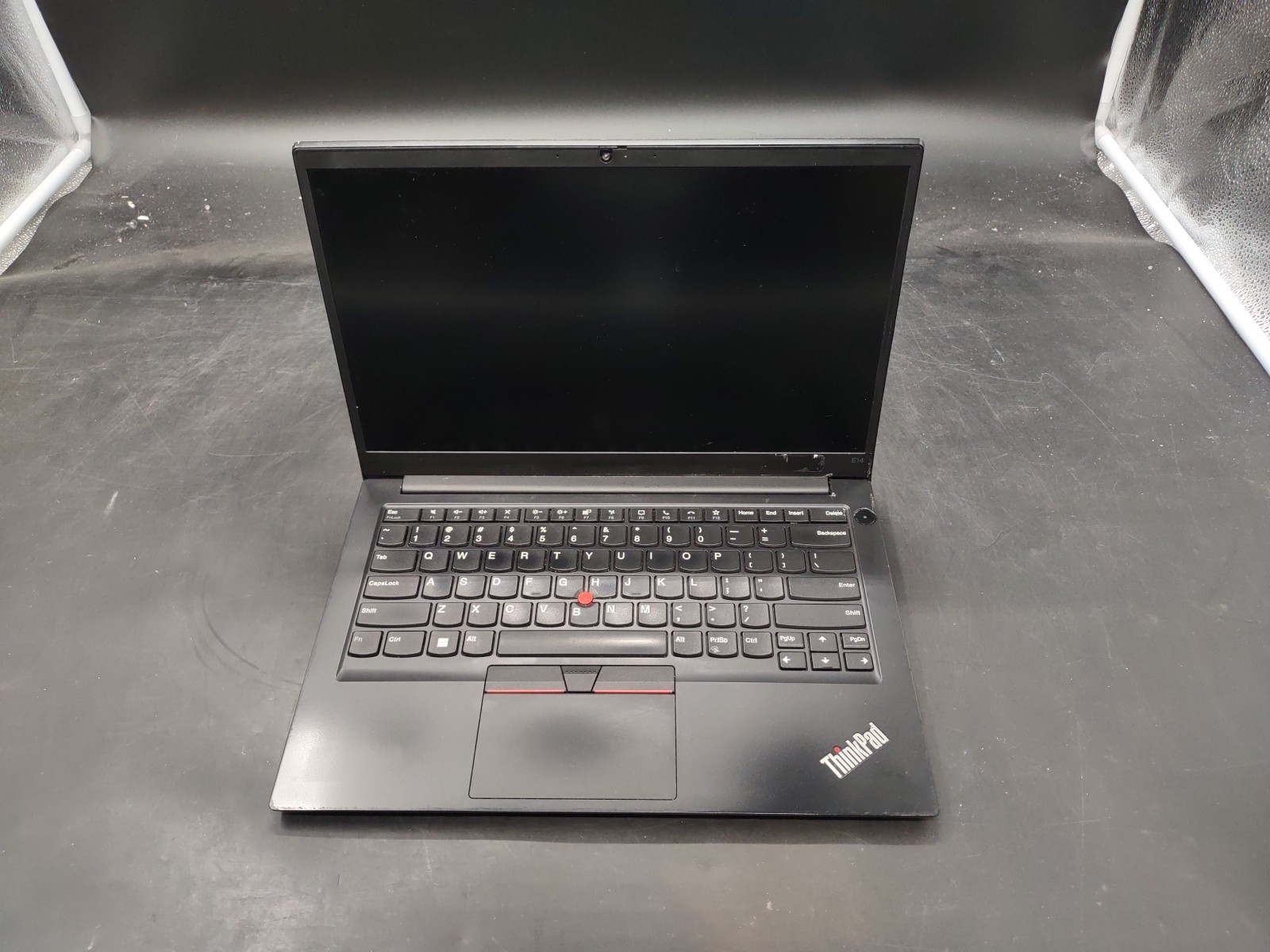 Lenovo Thinkpad E14 AMD Ryzen 7 5700U 8GB RAM 512GB NVME NO OS