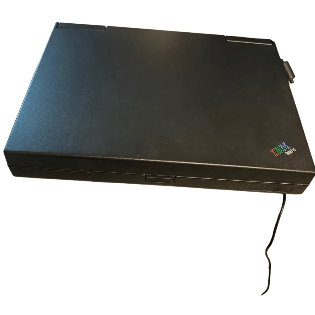 IBM 310ED ThinkPad Laptop Computer With Disks And Accessories *Works, Read*