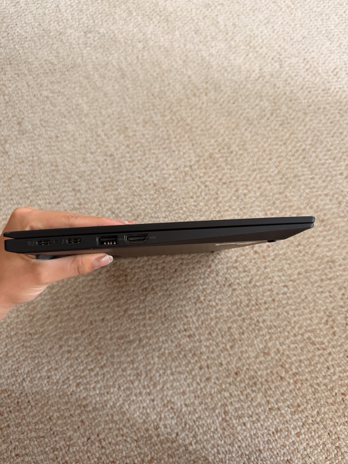 Lenovo ThinkPad X1 Carbon Gen 9 14″ i7 2.80GHz 16GB 512GB SSD Iris Xe Black