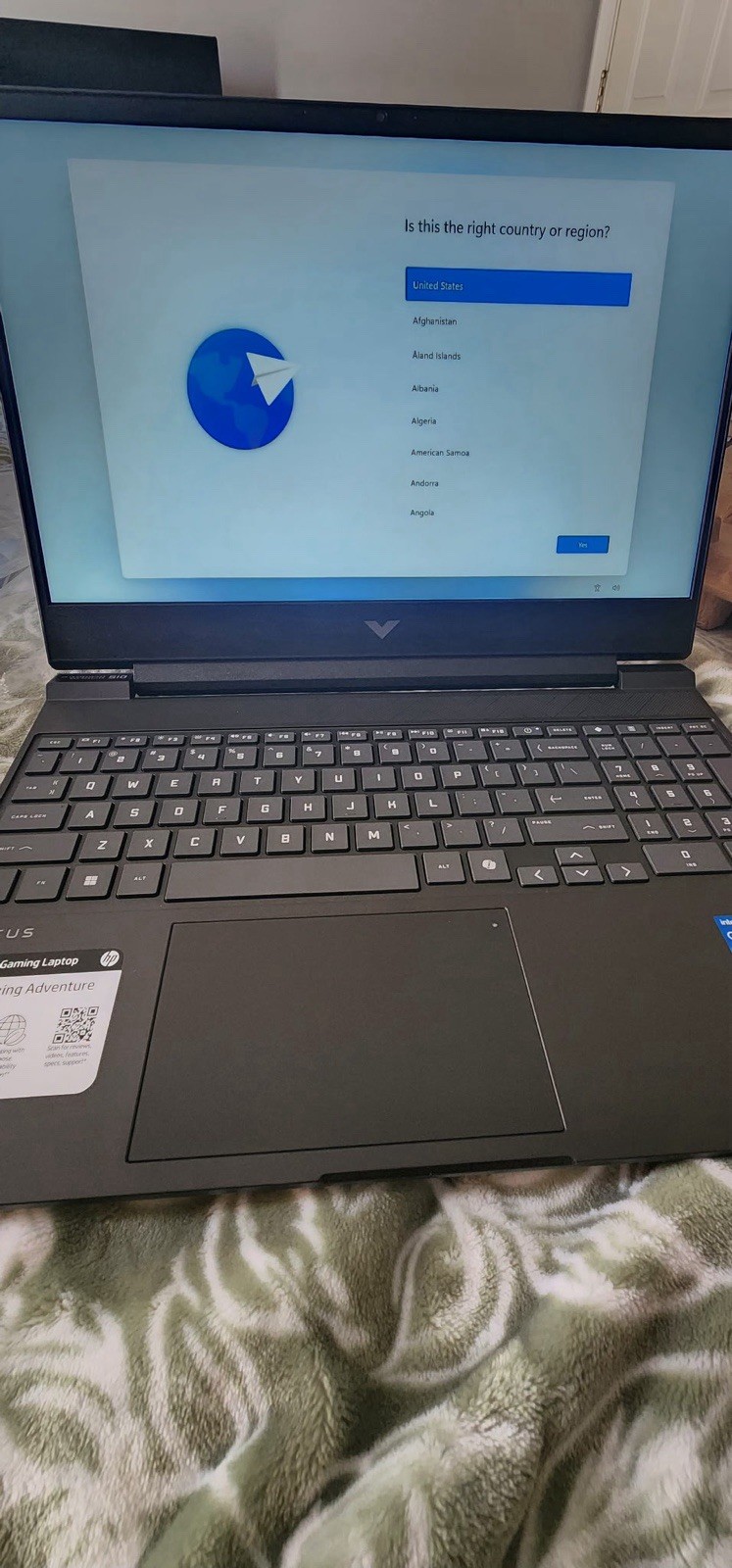 HP Victus 15 Gaming Notebook Laptop Windows 11 15.6″ Black Charger Included