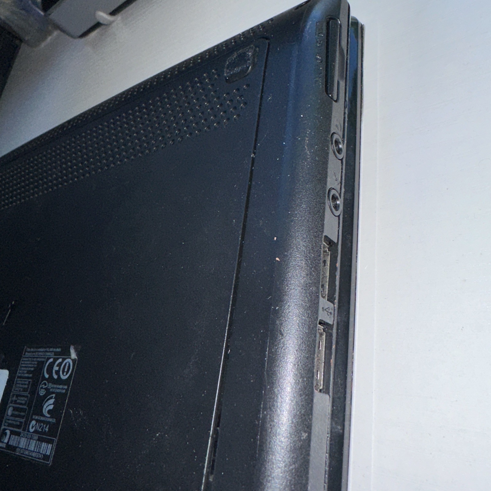 Acer Aspire One D257 10.1” Netbook Intel Atom 1GB RAM Windows 7 Starter