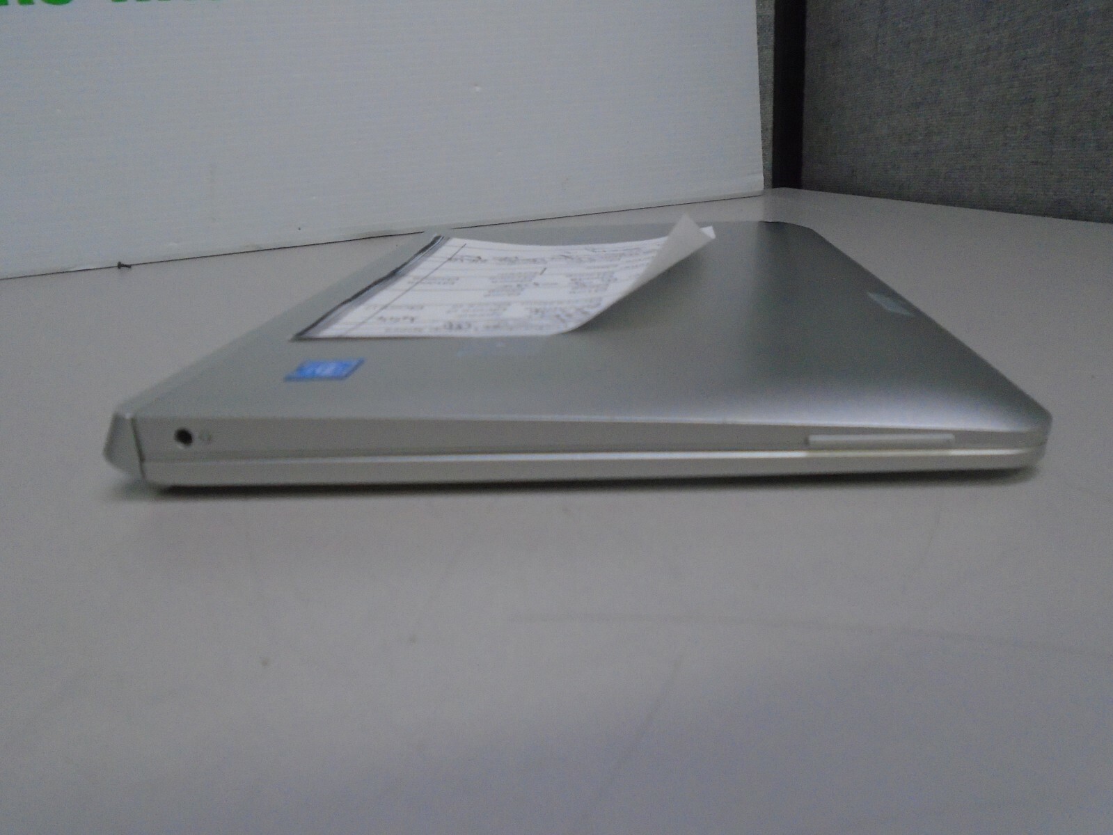 HP x2 10 10.1″ Intel Atom X5-Z8350 1.44GHz 4GB/64GB eMMC Linux Laptop NO AC