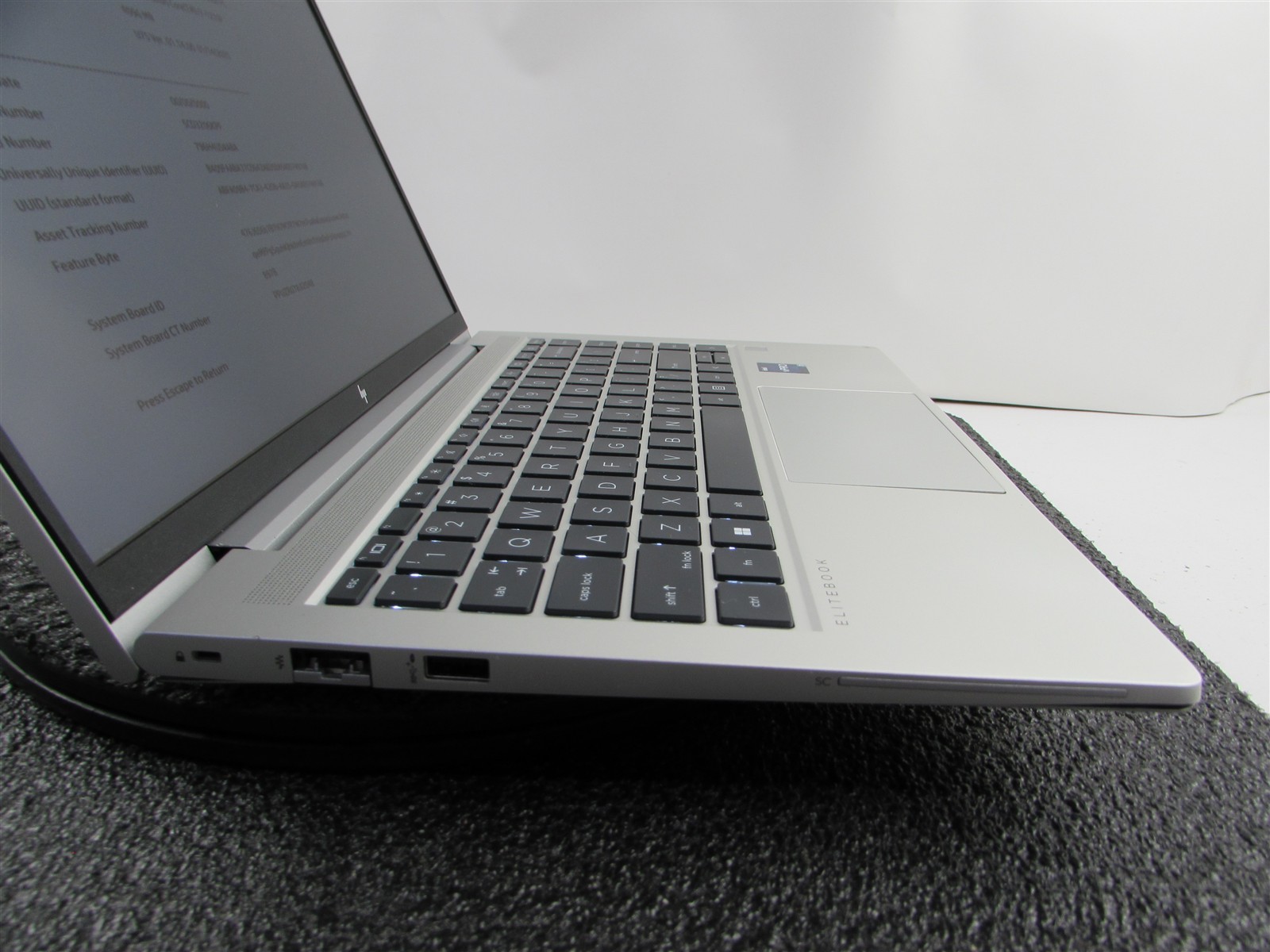HP ELITEBOOK 640 (G9) 1920X1080 FHD TOUCHSCREEN I7-1270P NO SSD 4GB RAM NO O.S