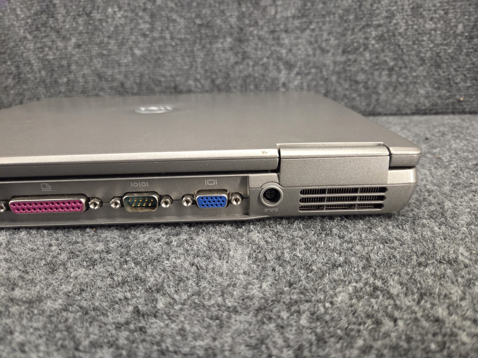 Dell Latitude D610 Intel Pentium M 1.73MHz 512Mb RAM, No HD No OS