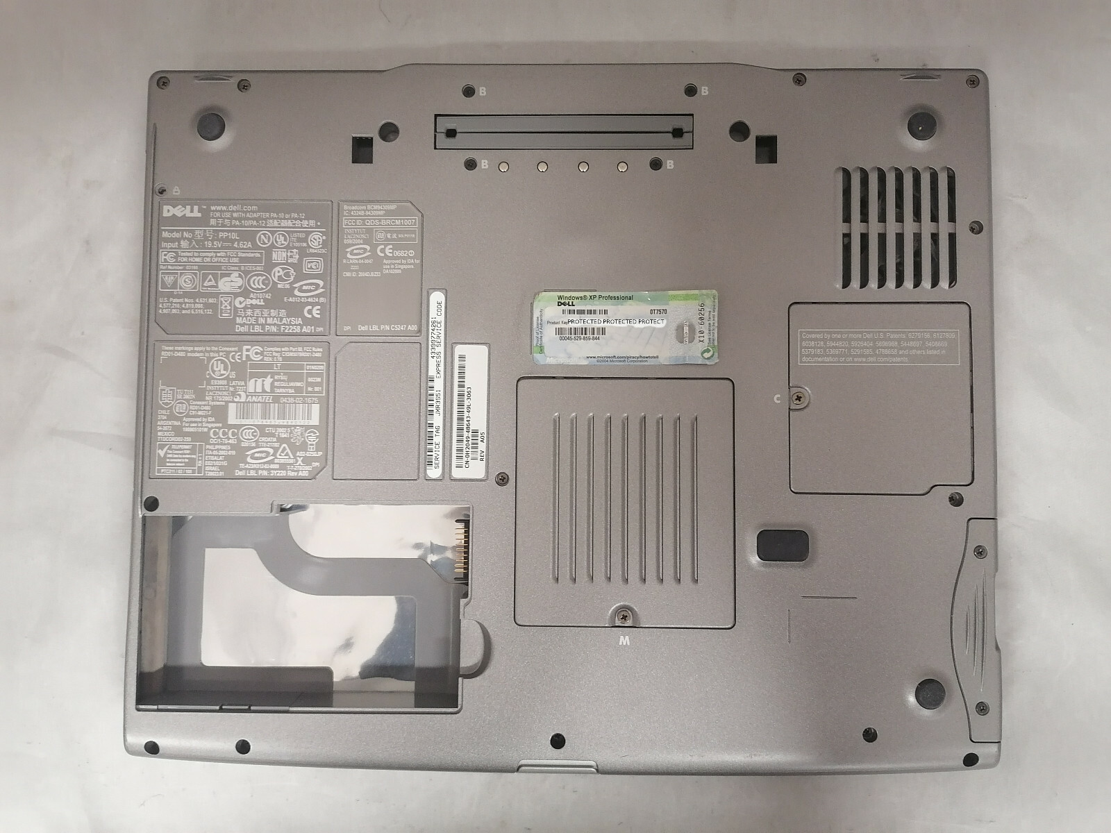 FOR PARTS 15″ Dell Latitide D505 Pentium M 1.6 1GB DDR No Hard Drive, No Battery