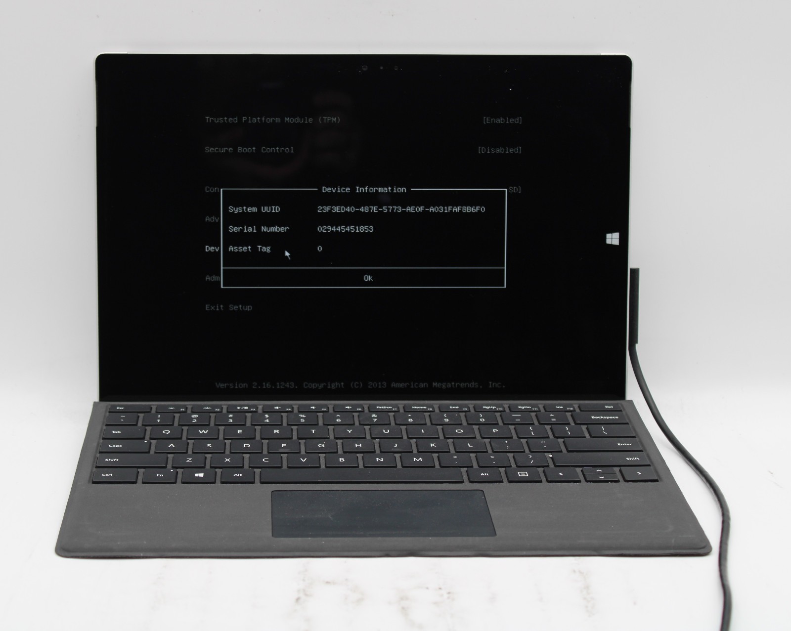 Microsoft Surface Pro 3 i7-4650U @ 1.7 GHz 8GB RAM 256GB SSD No OS