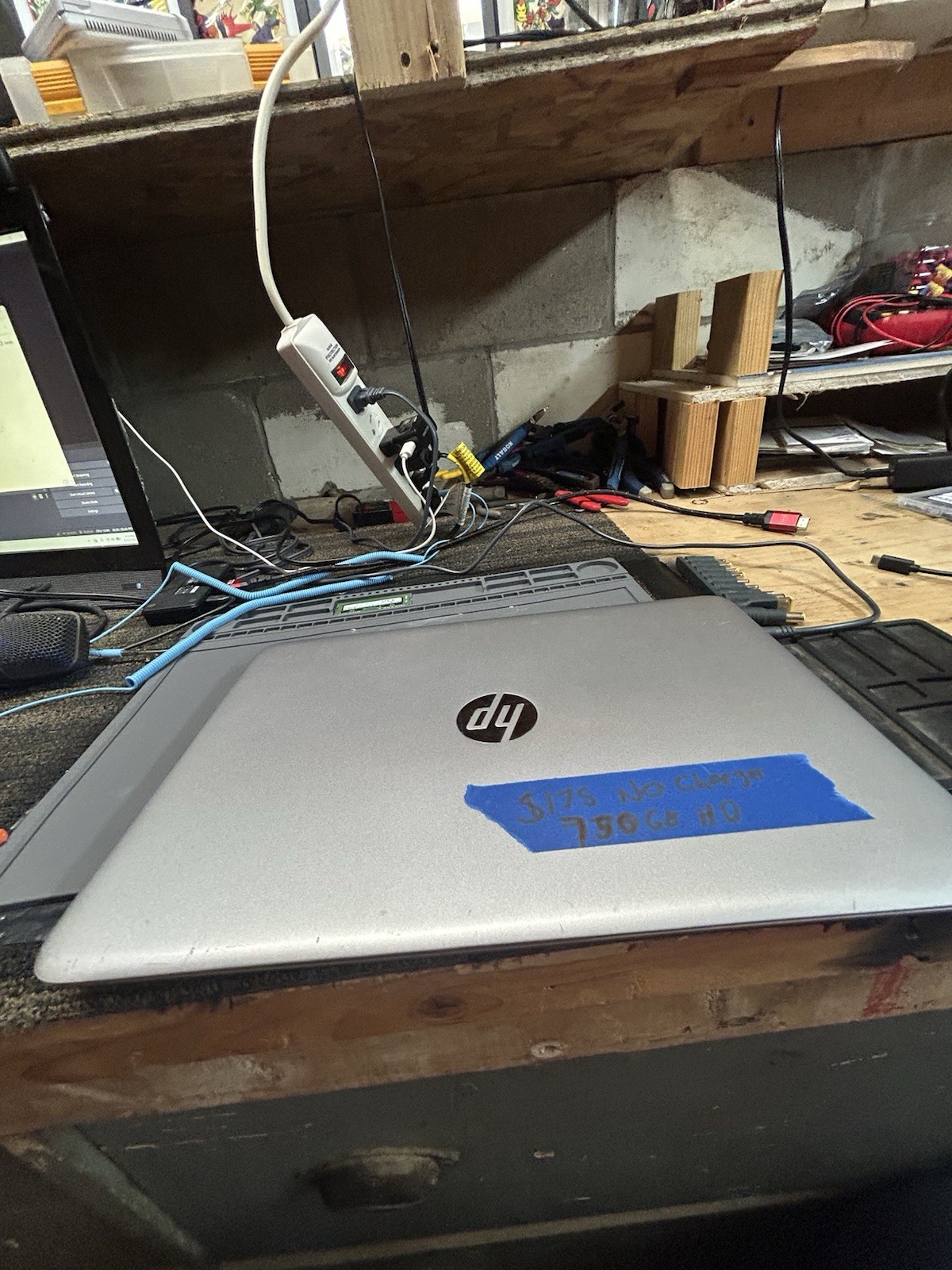 HP EliteBook 14″ Intel Core i5 6th Gen 2.40GHz, 8GB RAM, 750GB HDD Webcam