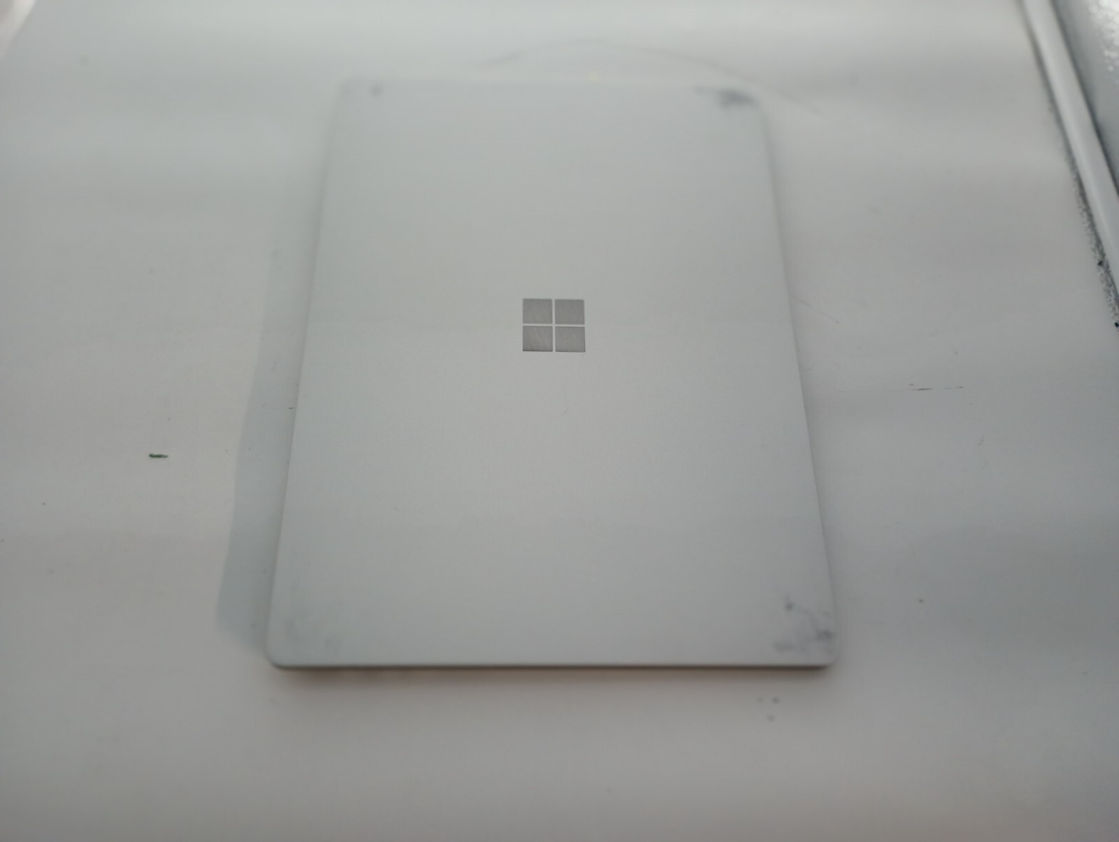 Surface Laptop (4025) w/charger.i5-7300U.8GB.13.5″2k Touch.256GB M.2.W11Pro