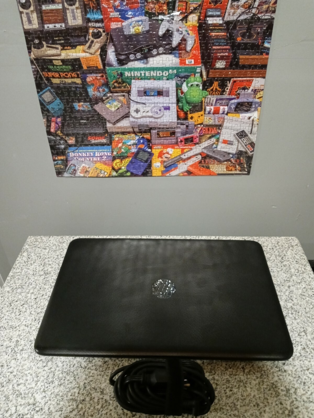 HP 15-af012nr Notebook 15.6″ AMD E1-6105 8GB / 240 GB Windows 10 w/Charger