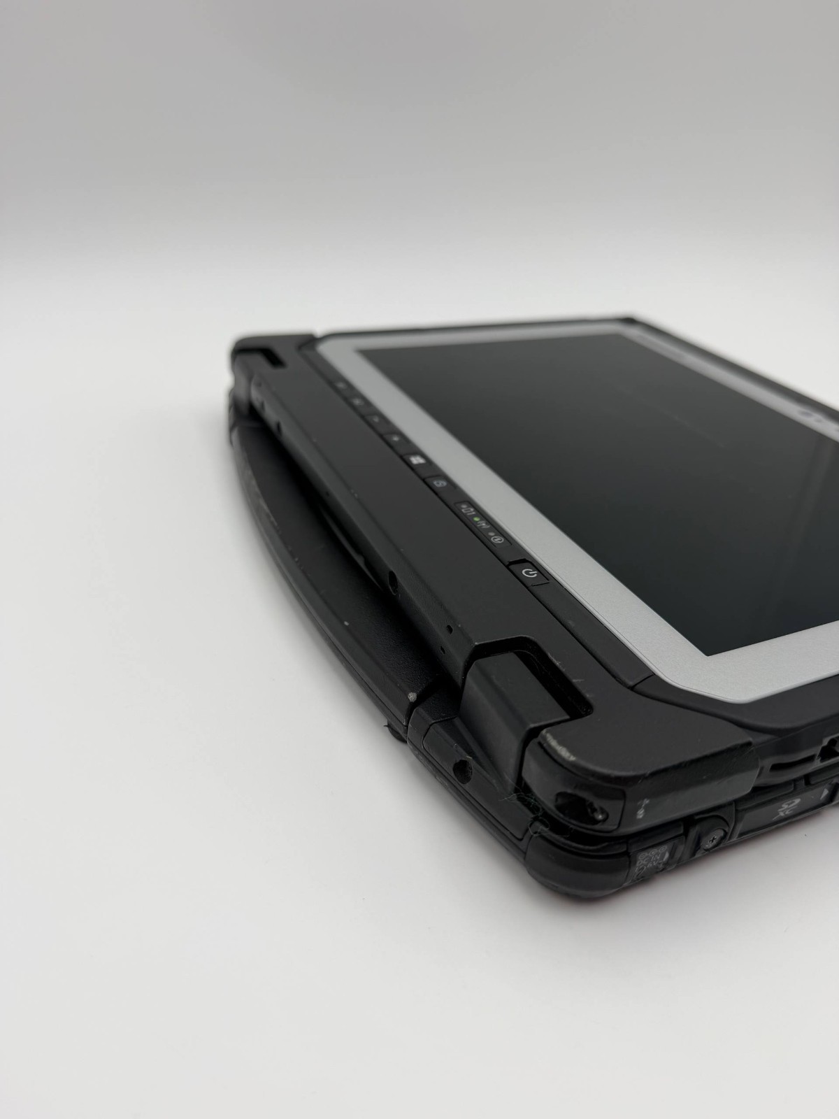 Panasonic Toughbook CF-20 MK2 i5-7y57 8GB 256GB Barcode Win10pro 2 batteries
