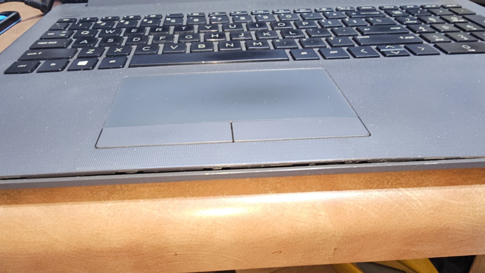 HP 250 G7 Notebook i5-8265U, 8GB Ram, 250GB SSD. Looks Beaten, But Works Good!