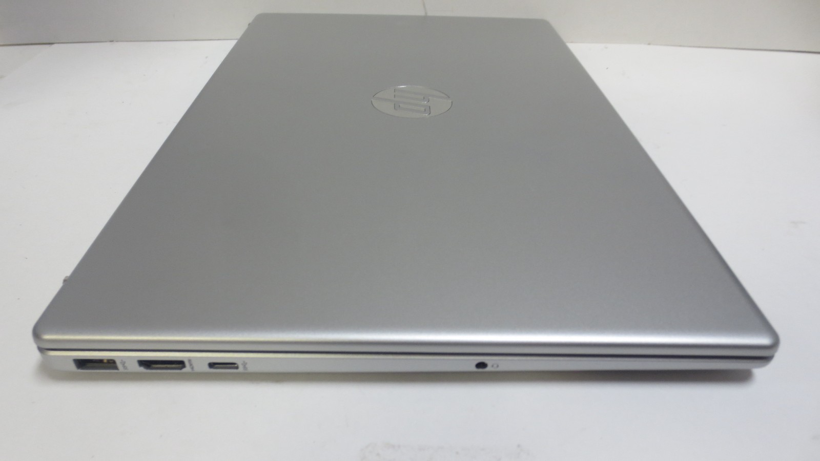 HP Laptop 15-FD0084WM 15.6″ Intel N200 1.0GHz 4GB RAM 128GB SSD win 11