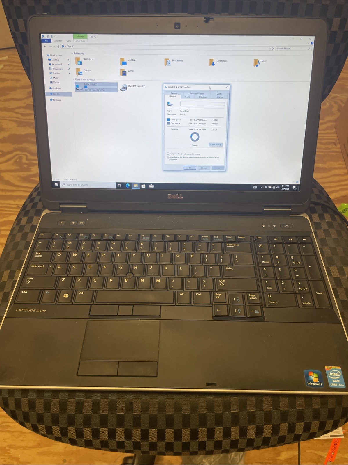 Dell Latitude E6540 laptop. i7, 250gb, HDD, 8gb Ram, 15.6 widescreen.